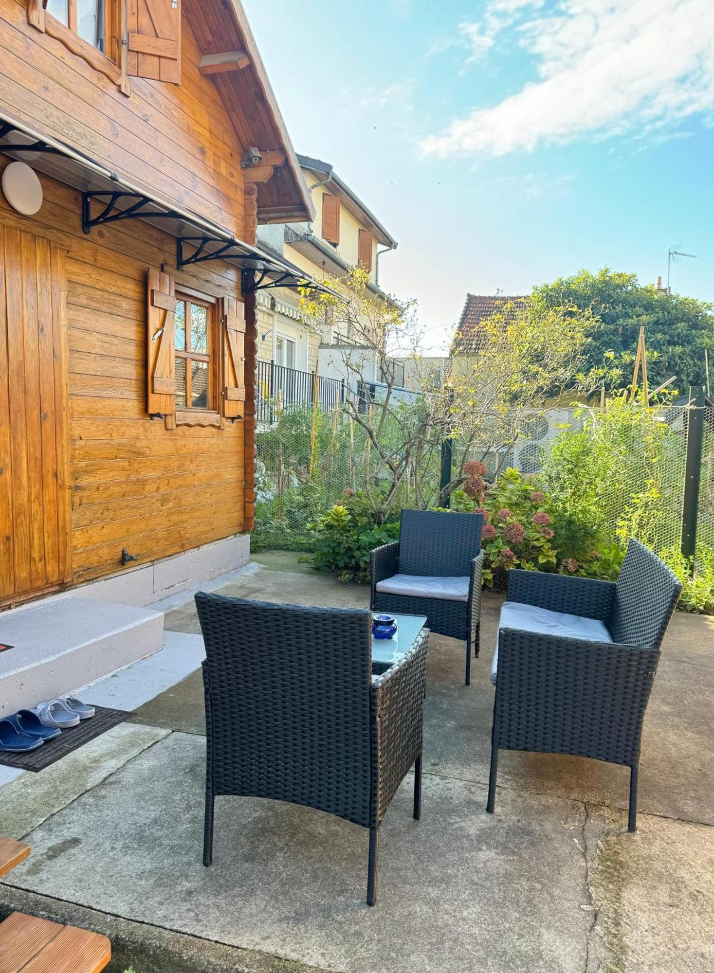 Cozy Cottage Paris Suburb! Бобиньи Экстерьер фото